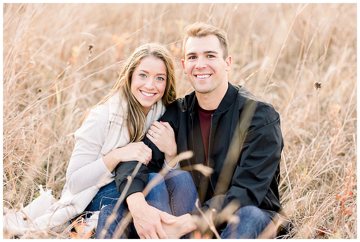 minneapolis couple engagement photos in field